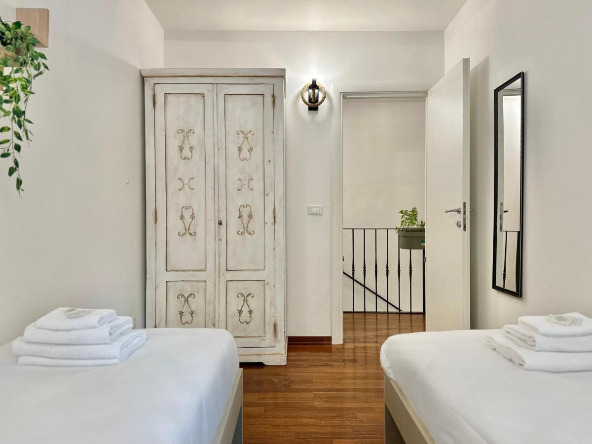A 2 Passi Dal Duomo Con Parcheggio E 3 Camere Флоренция Экстерьер фото