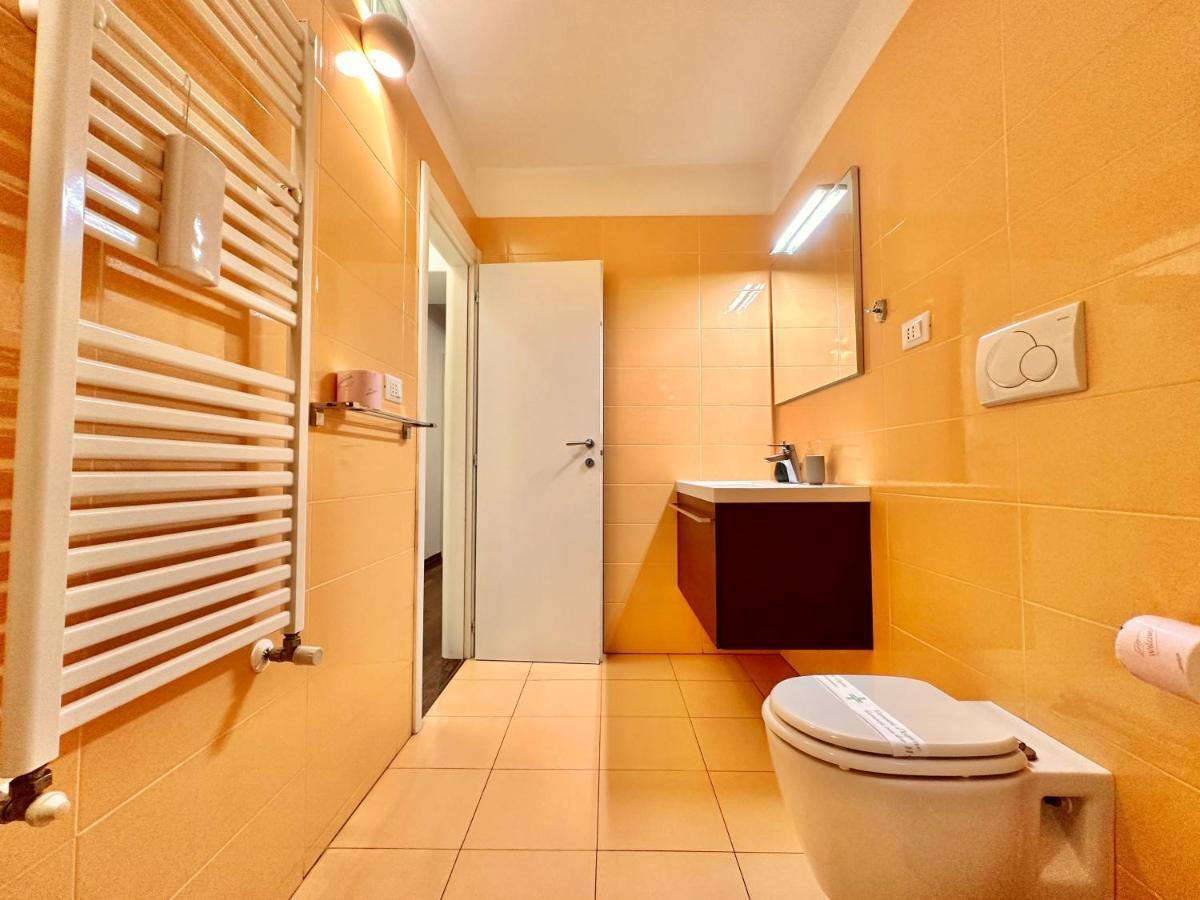 A 2 Passi Dal Duomo Con Parcheggio E 3 Camere Флоренция Экстерьер фото
